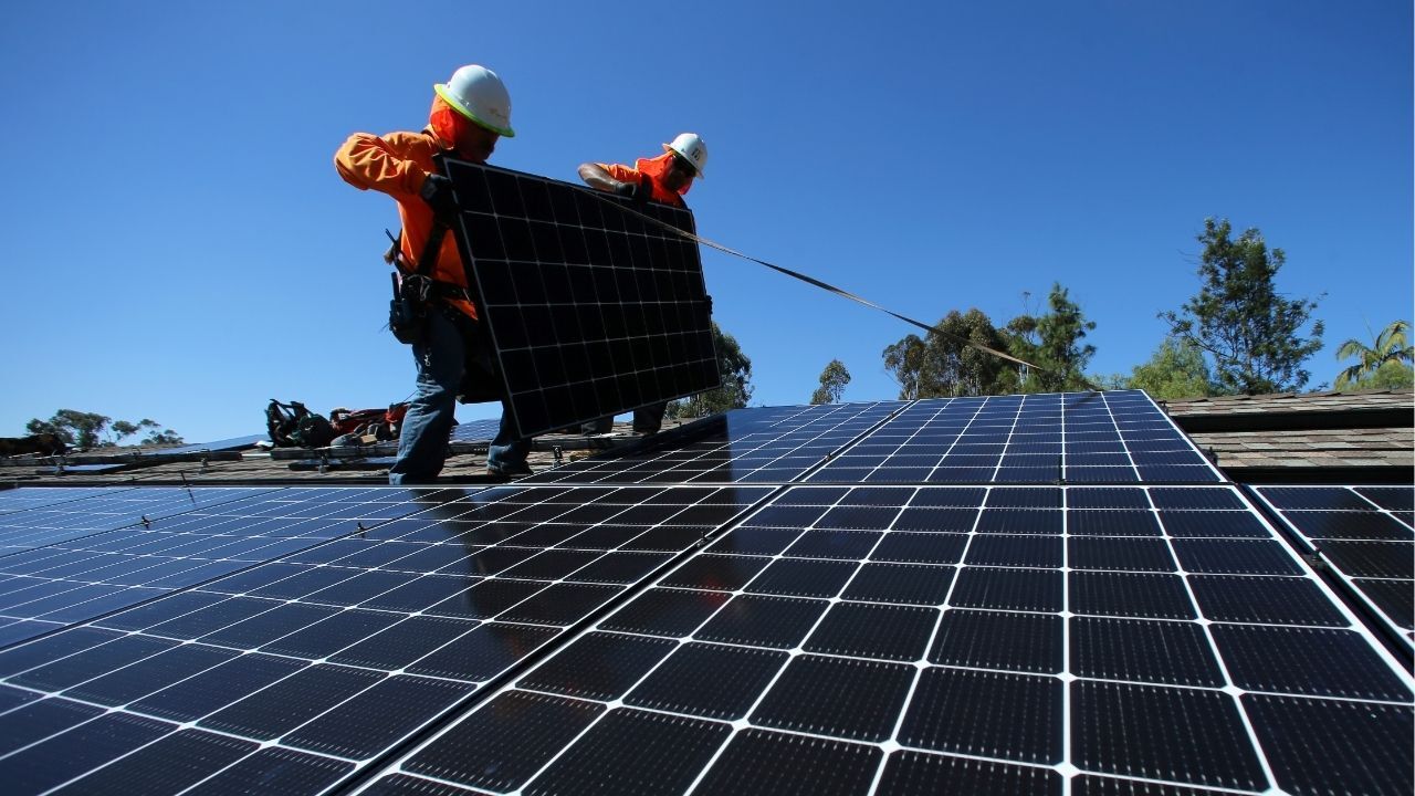 Complaint: 2 California utilities routinely fail to meet deadlines to connect solar panels to grid